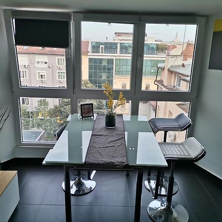 Sky-View Apartmentin Perfect City Center ソフィア エクステリア 写真